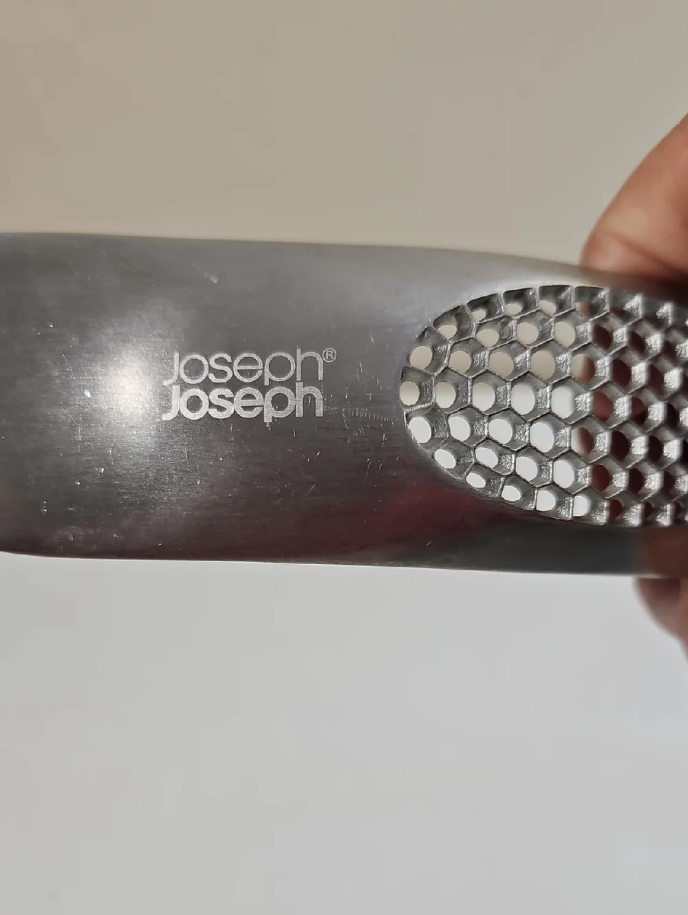 Joseph Joseph Rocker Garlic Crusher - Picture 2 of 2